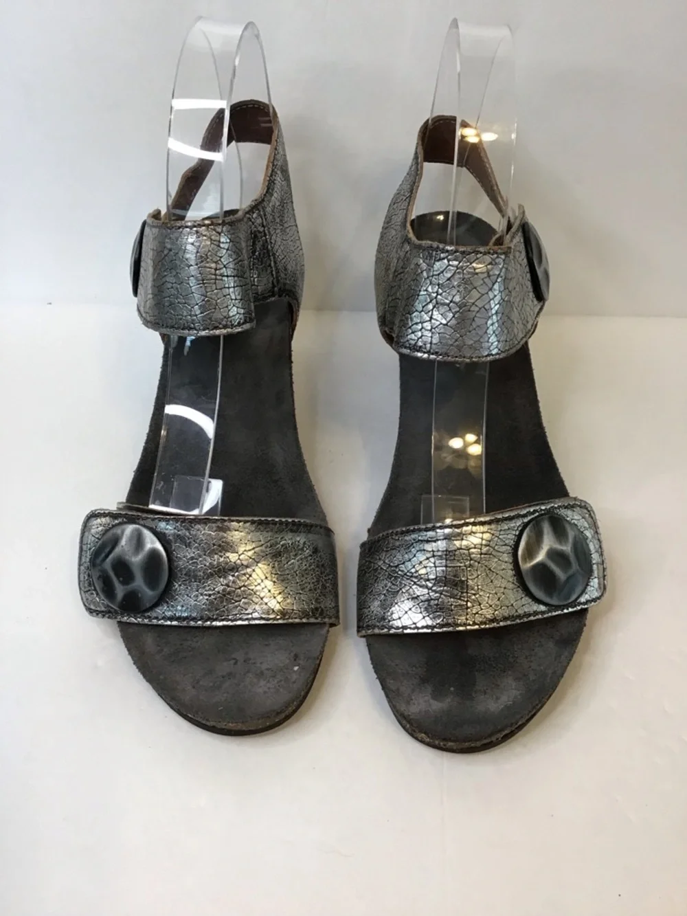 Taos Footwear Women's Silver Metallic Wedge Sandals with Button Accent 40